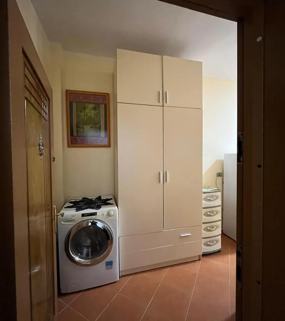 Sea View Studio Apartment, Golem, Mali I Robit Lägenhet